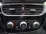 Renault Clio 1,2i16V 54kW - náhled 33