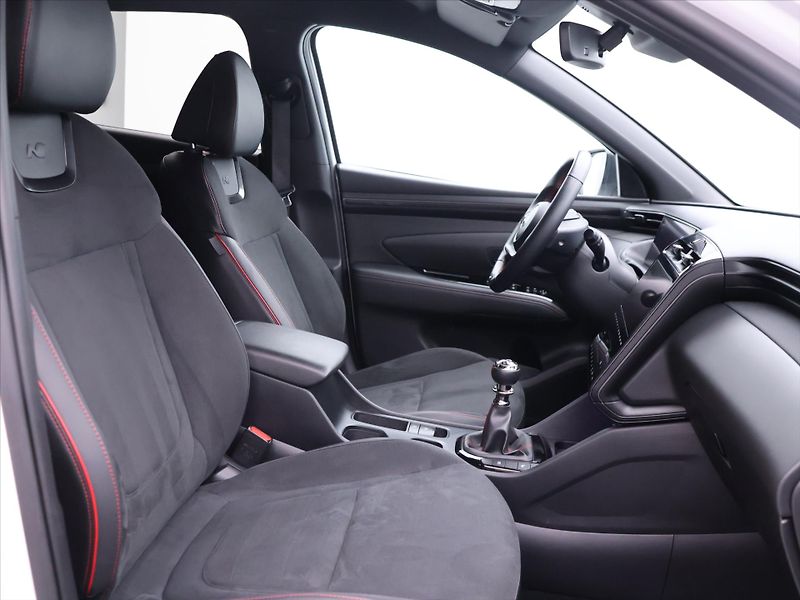 Hyundai Tucson 1,6 T-GDI 110kW CZ N-Line DPH - fotka 14 z 36