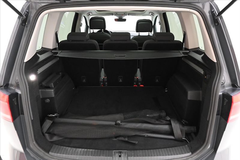Volkswagen Touran 2,0 TDI 110kW Active Záruka až - fotka 9 z 24