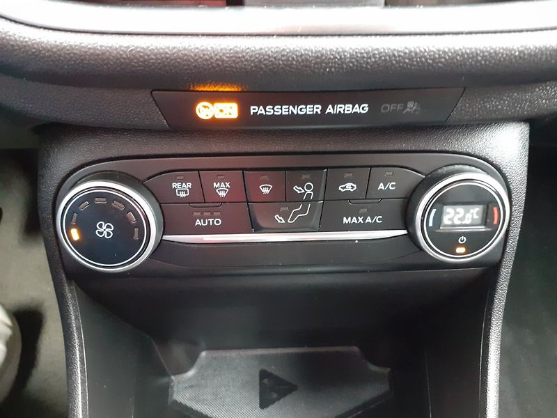 Ford Fiesta (2017) 1.1 I 63 KW - fotka 12 z 29