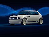 Honda Urban EV je prvním evropským elektromobilem japonské značky, která se proslavila především mimořádně dobrými a spolehlivými zážehovými motory.