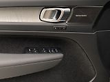 Volvo XC40 (2026) B3 AUT DARK ULTRA - náhled 27