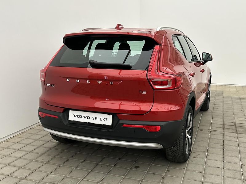 Volvo XC40 1.5 T2 Plus - fotka 6 z 30