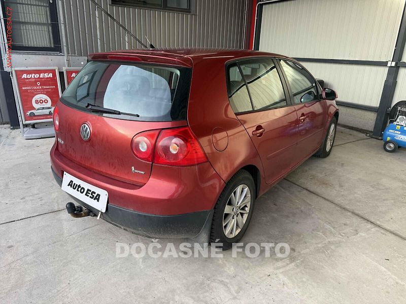 Volkswagen Golf (2007) 1.4i, ČR, AC, TZ - fotka 2 z 3