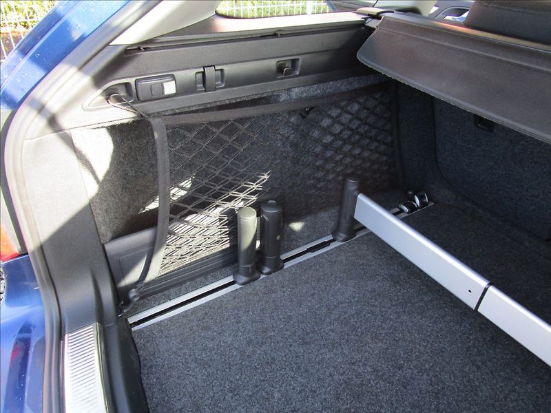 Škoda Superb Combi 2.0TDi Ambi, aut. Klima - fotka 34 z 40