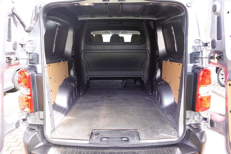 Toyota ProAce 2.0D-4D 180 8AT L2 CrewCab Mul - fotka 14 z 30