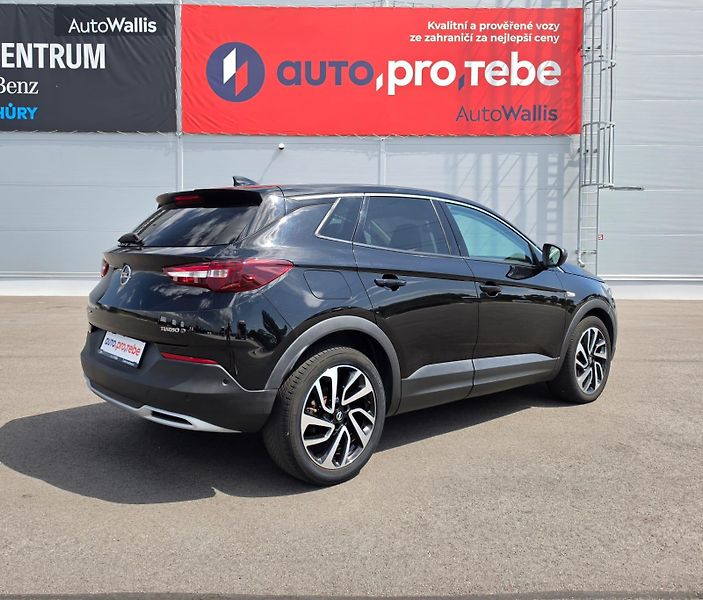 Opel Grandland X 1.5CDTi 96kW Ultimate LED 1Maj - fotka 5 z 27