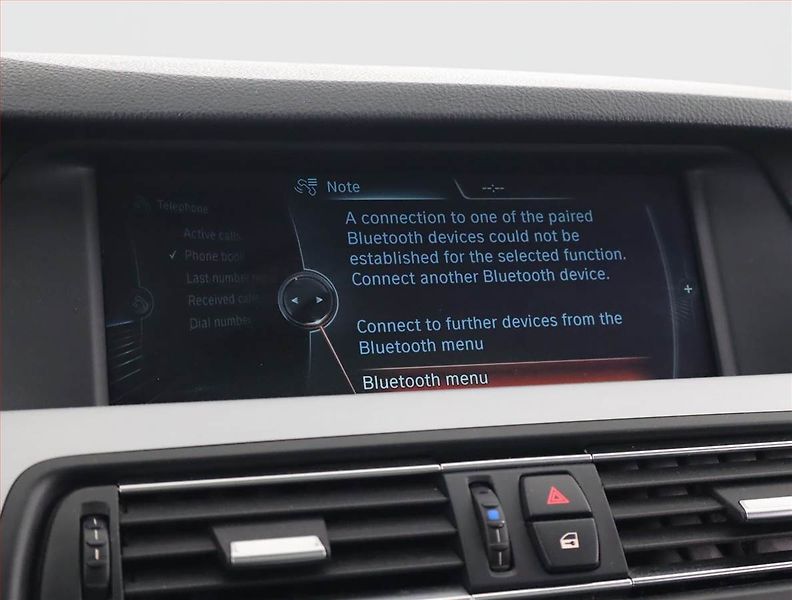 BMW Řada 5 (2013) 530d, Automat, Navi, Xenony - fotka 22 z 24