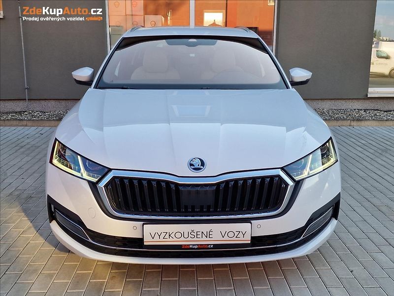Škoda Octavia 2.0 TDI DSG Style,ČR,1.Maj - fotka 4 z 50