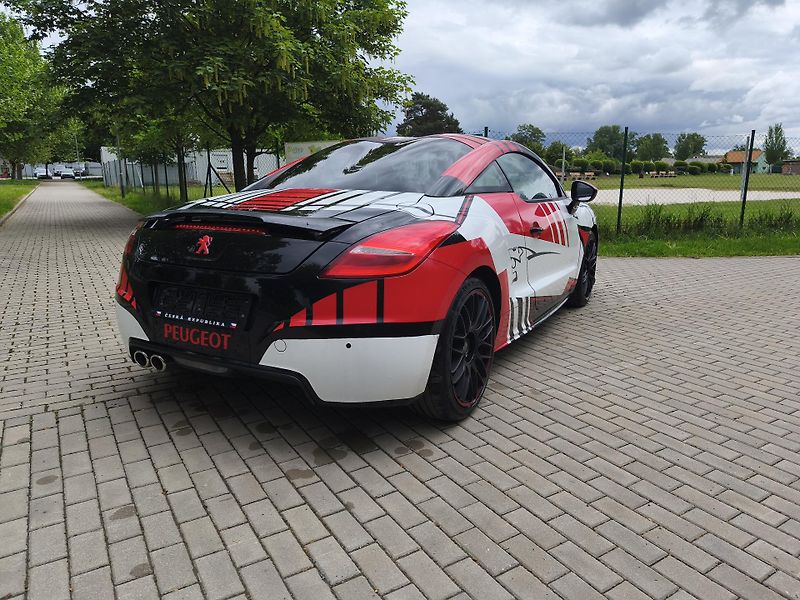 Peugeot RCZ 2.0 Hdi 120 Kw - fotka 9 z 27