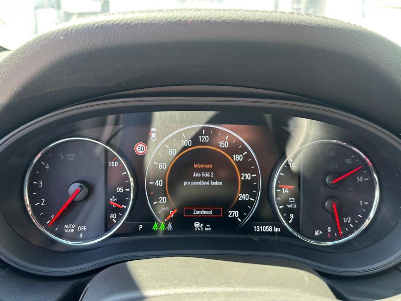 Opel Insignia (2017) 2.0D, 125KW, MATRIX, MASÁŽ - fotka 19 z 28
