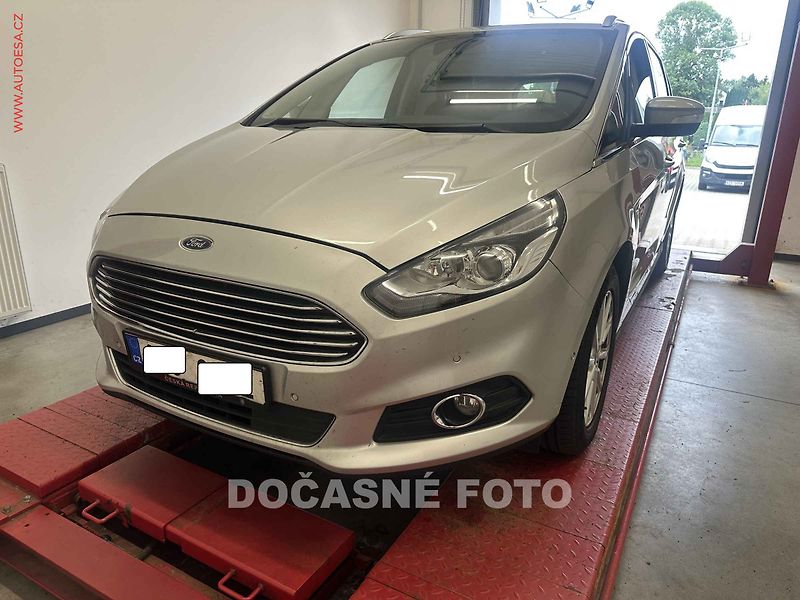 Ford S-MAX (2017) 1.5ECOBOOST, 1.maj, navi - fotka 1 z 3