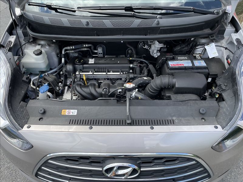 Hyundai ix20 1,6 i 91KW ČR.8TIS KM 1.MAJ. - fotka 23 z 23