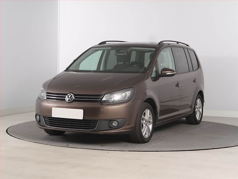 Volkswagen Touran (2014) Highline 1.6 TDI, Xenony - fotka 2 z 17