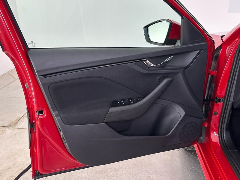 Škoda Kamiq Selection - fotka 13 z 27