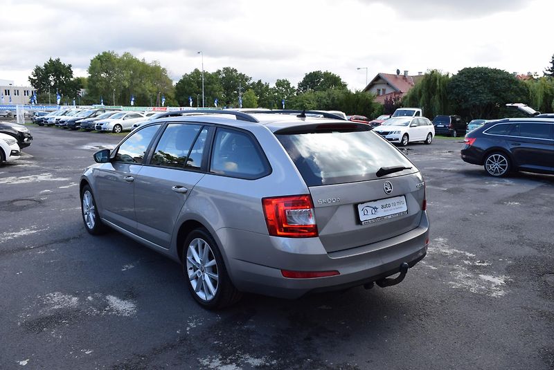 Škoda Octavia (2017) 1.4TSI 110kwSTYLE XEN TAŽ NAVI - fotka 10 z 45
