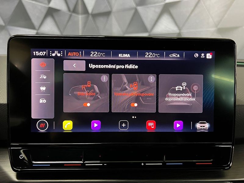 Cupra Leon 2.0TSI 228KW DSG 4WD, LED, ACC - fotka 21 z 37