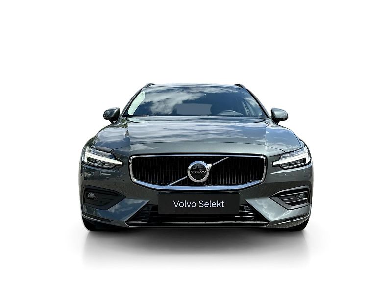Volvo V60 B4 FWD CORE // REZERVACE // - fotka 11 z 35