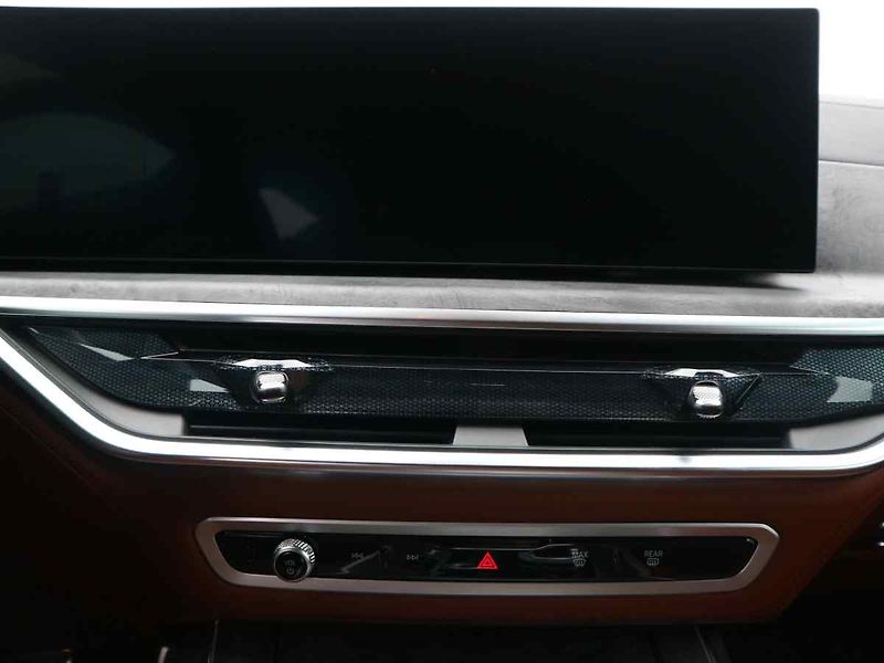 BMW X7 (2026) - fotka 8 z 10