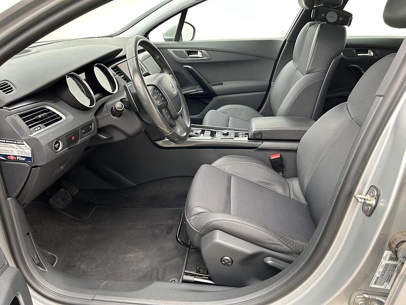 Peugeot 508 2.0 HDI - fotka 6 z 26