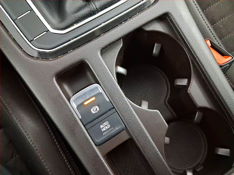 Volkswagen Passat (2016) 1.6 TDI, Navi, Tempomat - fotka 19 z 20