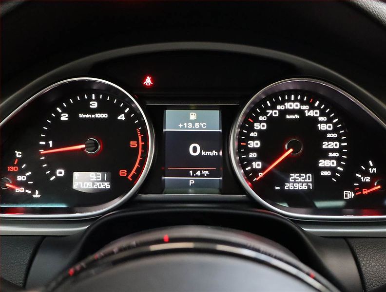 Audi Q7 (2012) 3.0 TDI, 4X4, Automat, 7 míst - fotka 11 z 23