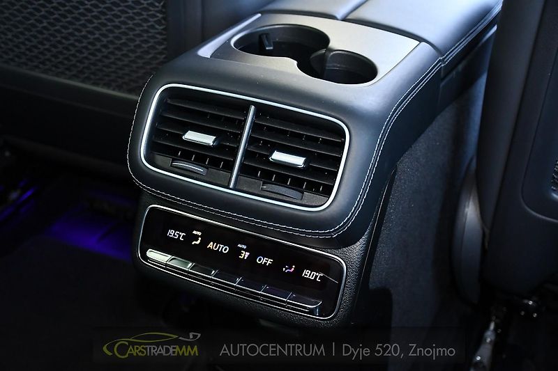Mercedes-Benz GLS 580 V8 AMG 4M MASAŽ 7MÍST PANO - fotka 51 z 65