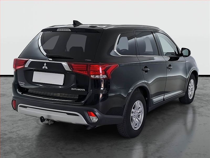 Mitsubishi Outlander (2019) 2.0, 4X4, Automat, ČR,1.maj - fotka 5 z 21