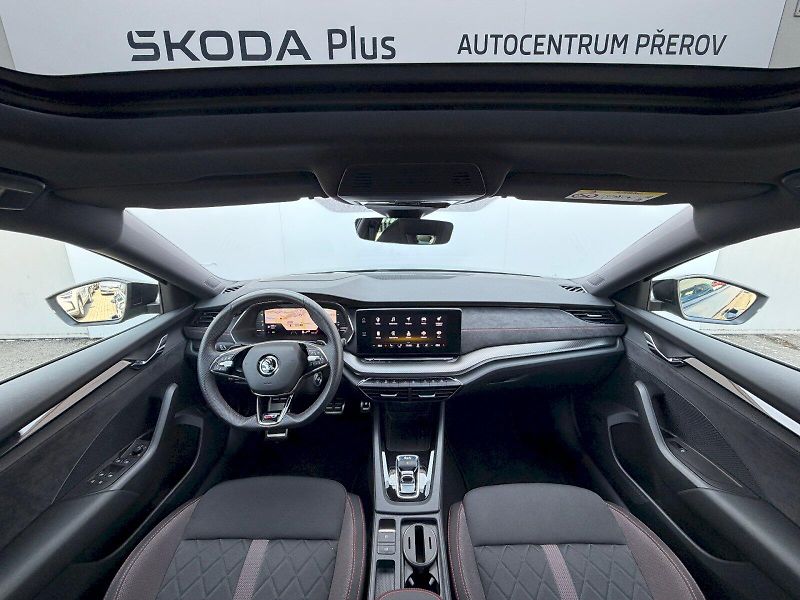 Škoda Octavia (2021) RS 2.0 TDI 147kW 4x4 - fotka 10 z 35