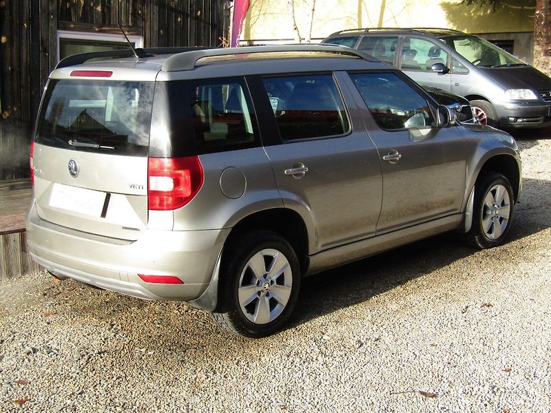 Škoda Yeti (2014) 1.6 TDI 77kW  BEZ KOROZE - fotka 11 z 38