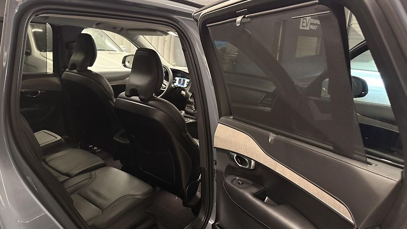 Volvo XC90 (2022) B5 ,ČR, Plus Dark,ventilace - fotka 30 z 72