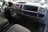Volkswagen Caravelle (2016) T6 2.0 TDI 110kW Comfort DSG - náhled 32