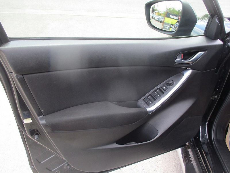 Mazda CX-5 2.0i 121kW*NAVI*VÝHŘEV*TAŽNÉ Z - fotka 11 z 50