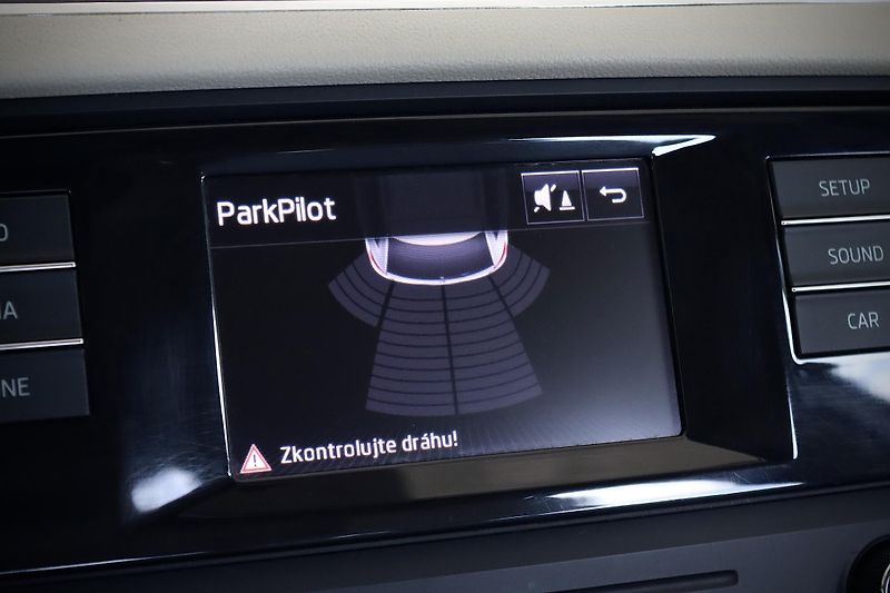 Škoda Octavia 3 Combi 1.4 TSI 110 kW DSG - fotka 27 z 42