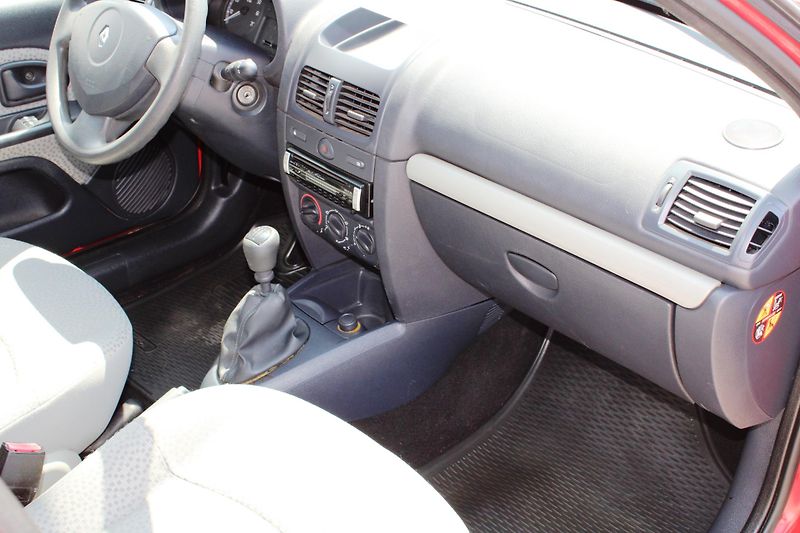 Renault Clio (2006) 1.2i KOUPENO ČR, 2x SADA KOL - fotka 12 z 16