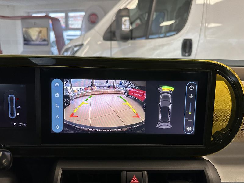 Fiat Grande Panda (2026) La Prima 1.2 T Hyb. 110k eDCT6 - fotka 18 z 21