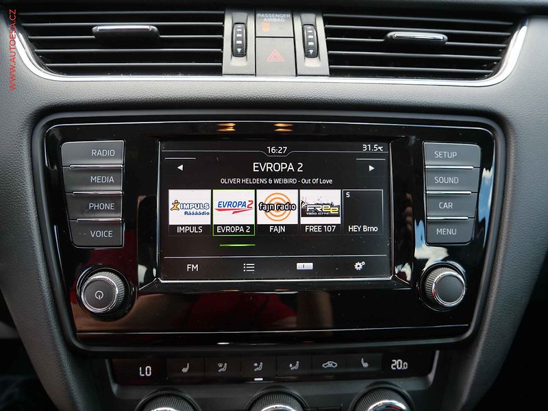 Škoda Octavia (2016) 1.4 TSi, ČR, Style, DSG - fotka 16 z 22