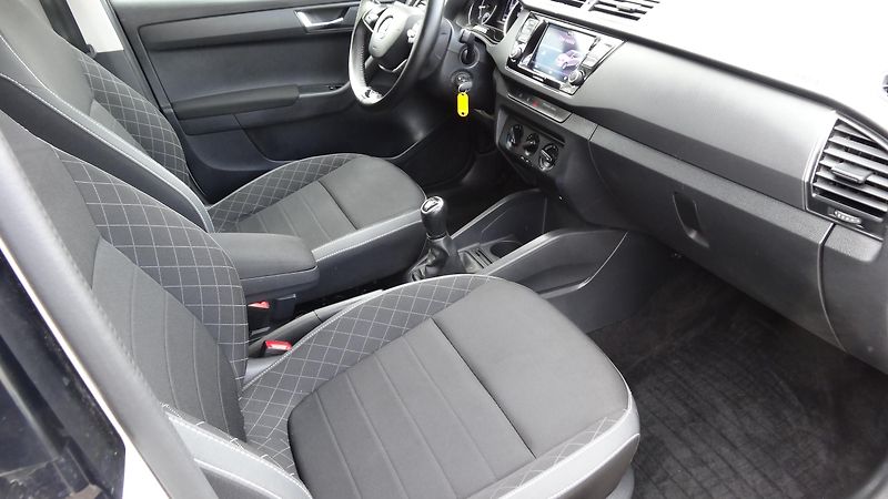 Škoda Fabia K.1.0TSi Amb.Taž.zař.prov.2023 - fotka 6 z 16