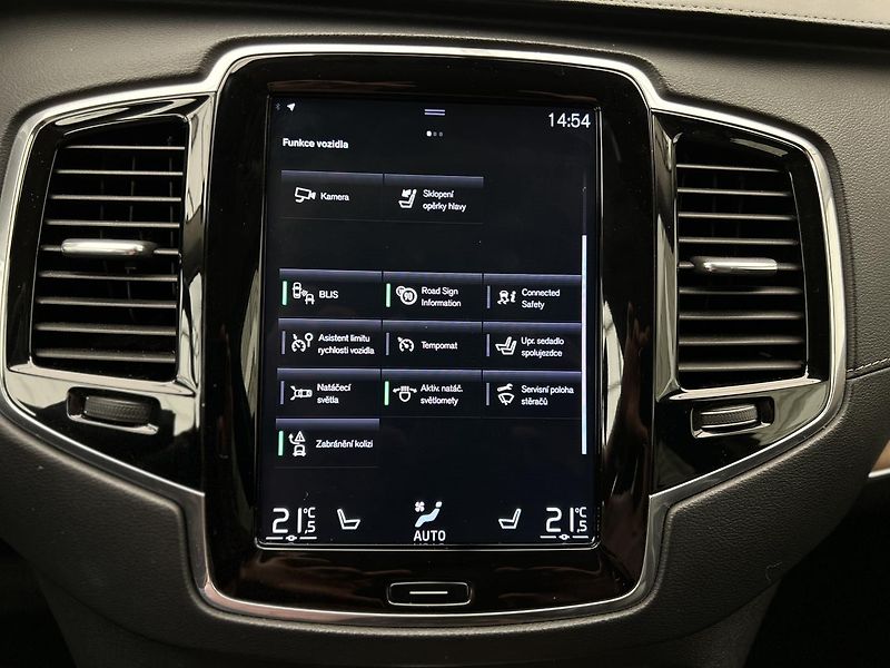 Volvo XC90 2.0 D5 4x4 Inscription - fotka 22 z 35