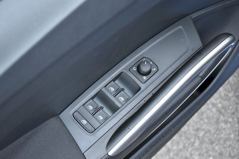 Škoda Fabia (2025) Top Selection 1,0 TSI 70 kW 5- - fotka 13 z 26