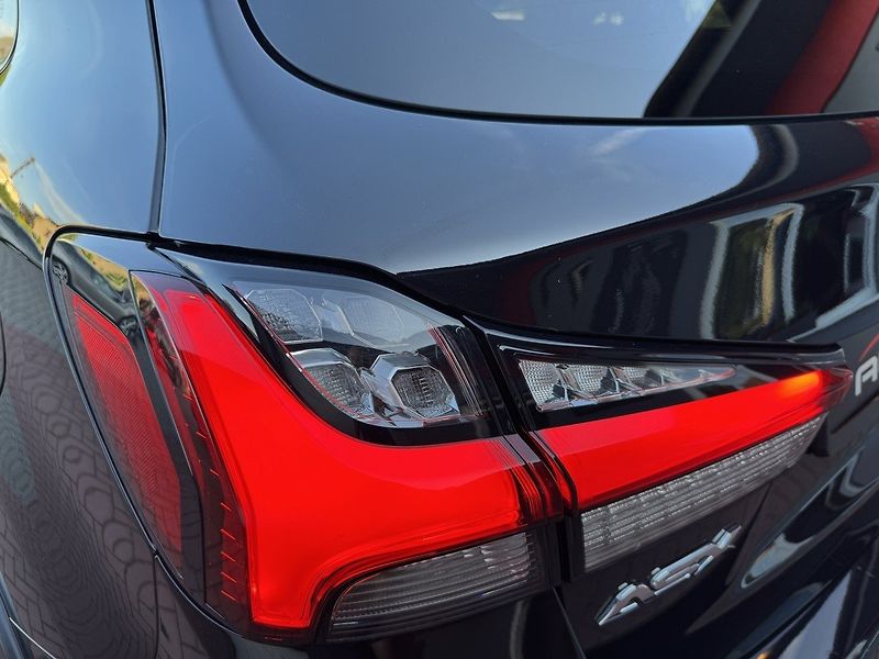 Mitsubishi ASX (2021) 2.0i Mivec Automat LED Kamera - fotka 42 z 50