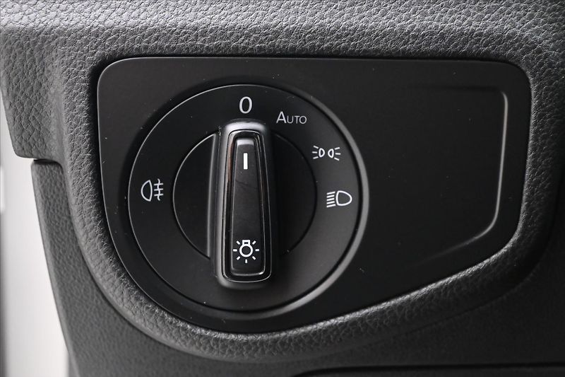 Volkswagen Golf Sportsvan 1,6 TDI 85 kW Navi Záruka až 5 - fotka 24 z 27