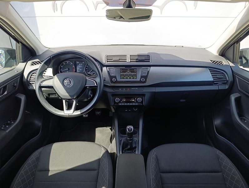 Škoda Fabia 1.2TSI 66kW STYLE ČR - fotka 17 z 29