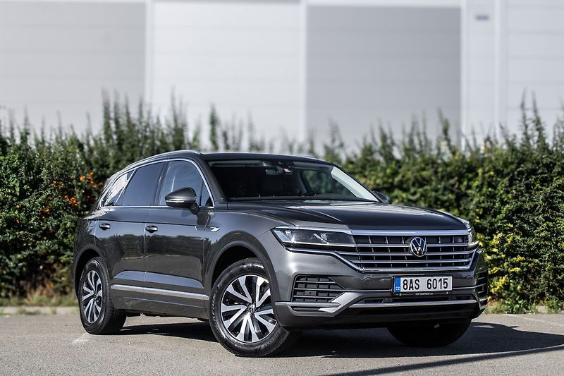 Volkswagen Touareg - fotka 3 z 26