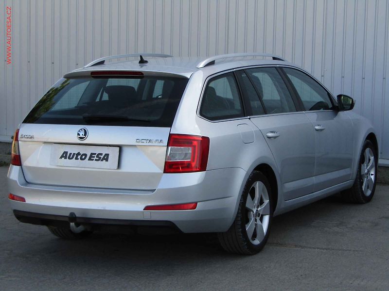 Škoda Octavia (2015) 2.0 TDi, ČR, Style - fotka 4 z 20