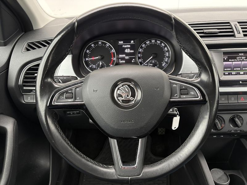 Škoda Fabia 1.0 TSI / 70 kW Ambition Plus - fotka 14 z 20