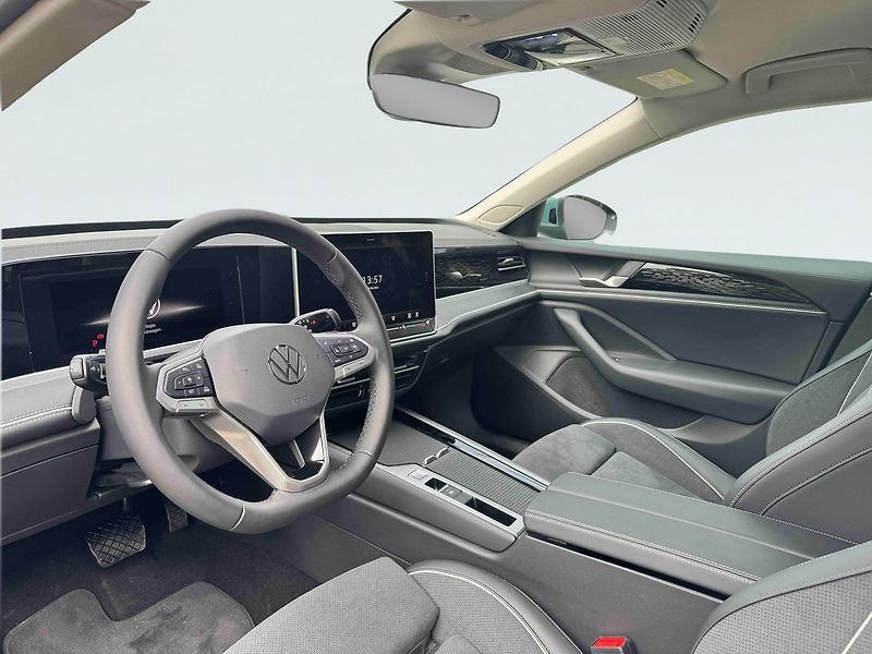 Volkswagen Passat Elegance 2,0 TDI 110 kW - fotka 6 z 7