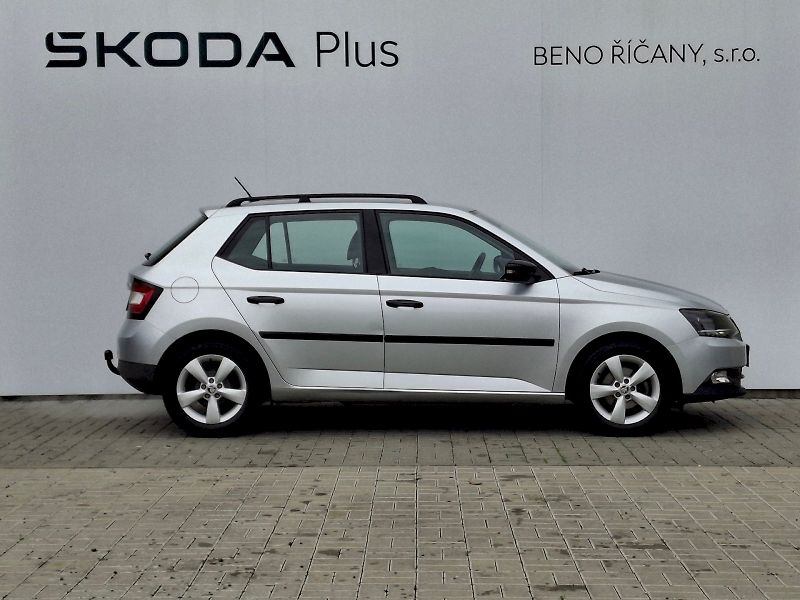 Škoda Fabia (2015) Style 1,2TSi 66kW - fotka 12 z 31