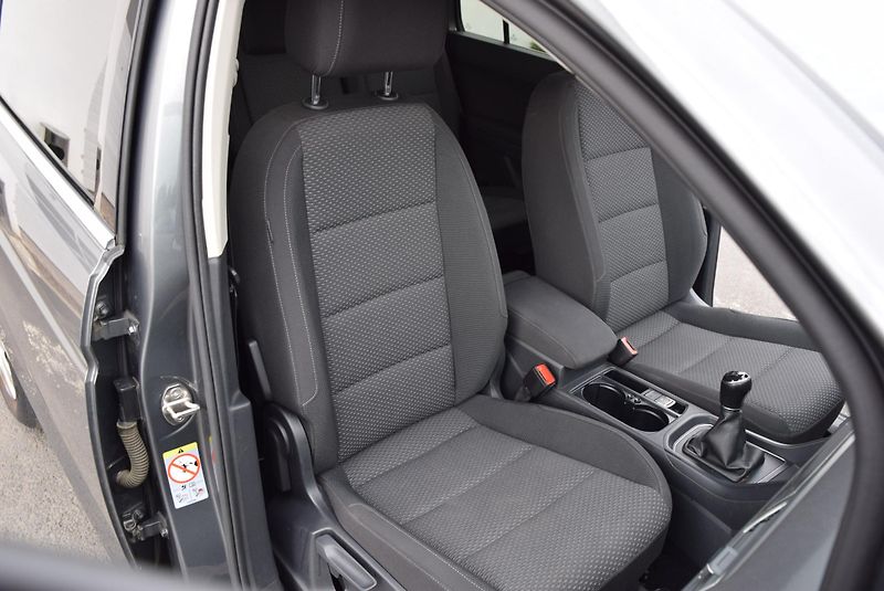 Volkswagen Touran (2017) 1.4TSI 110kw 7MÍST CLBMT APP  - fotka 36 z 46