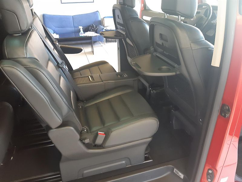 Toyota ProAce Verso 2.0 D 130KW AUTOMAT PANORAMA   - fotka 33 z 38
